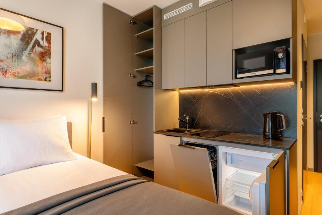Hessnery Hotel Tallinn — 3