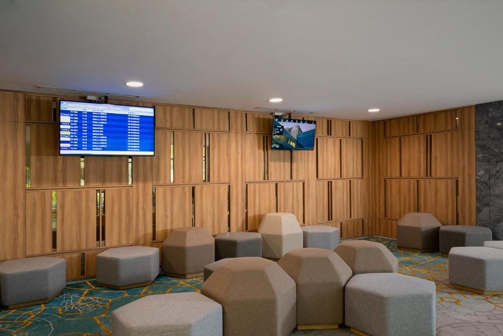 Anara Airport Hotel — 5