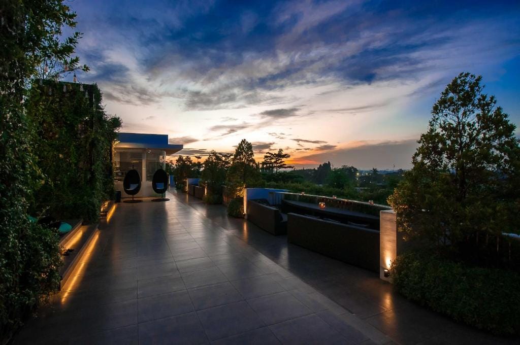 FM7 Resort Hotel - Jakarta Airport — 5