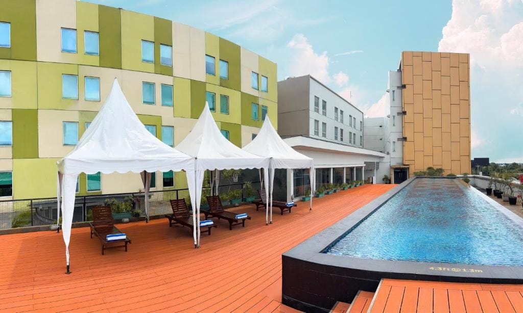 Swiss-Belhotel Airport Jakarta — 4
