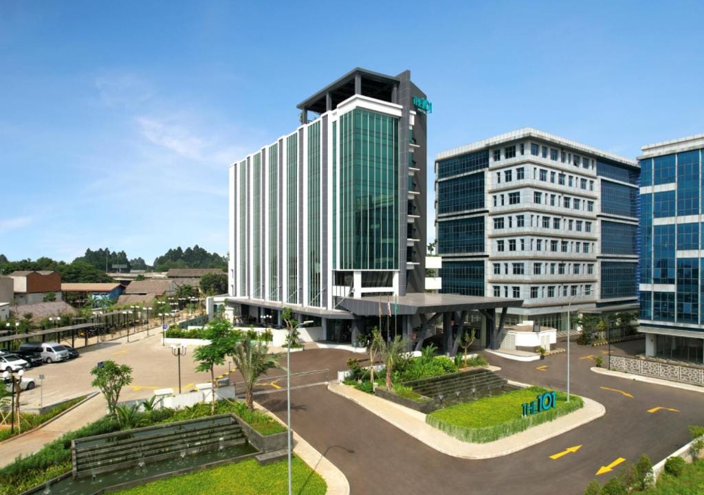 THE 1O1 Jakarta Airport CBC — 1