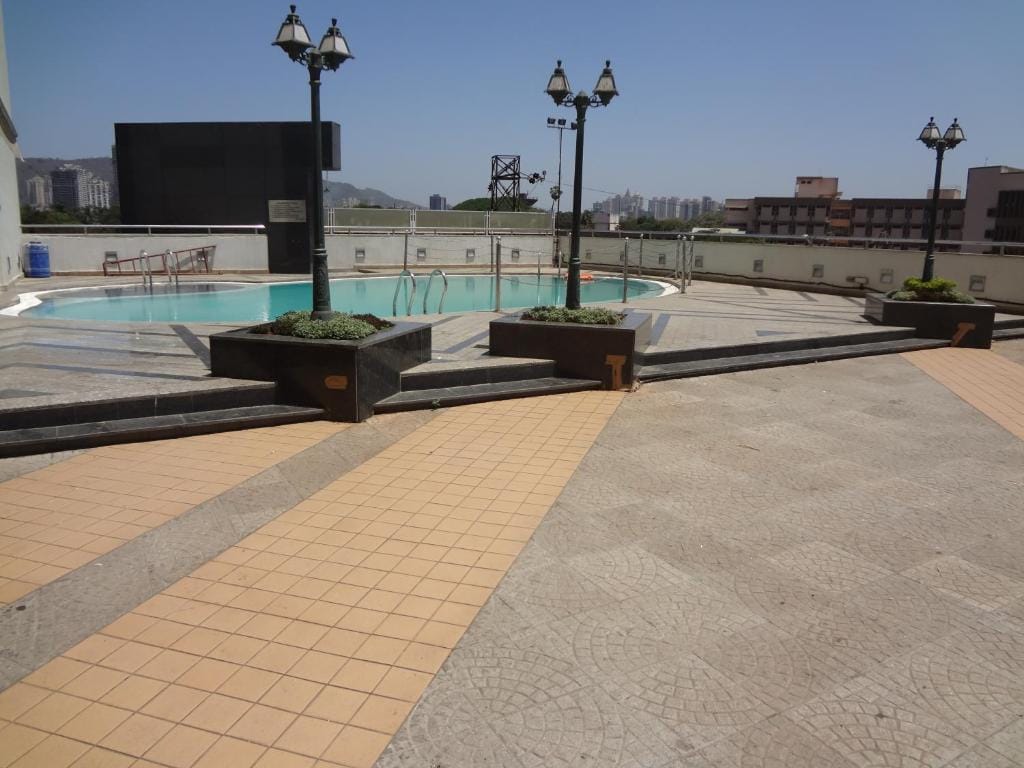 Hotel Satkar Residency — 4