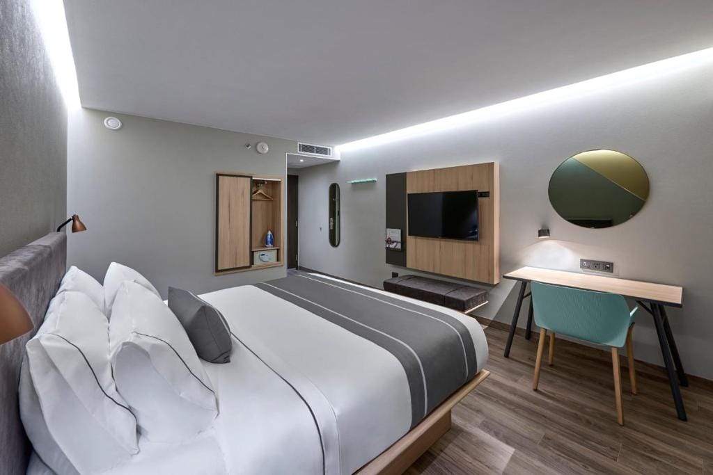 City Express Plus by Marriott Tijuana — 2