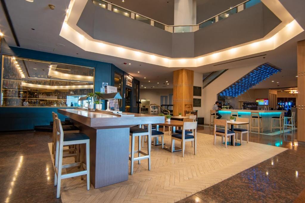 Grand Hotel Tijuana — 3