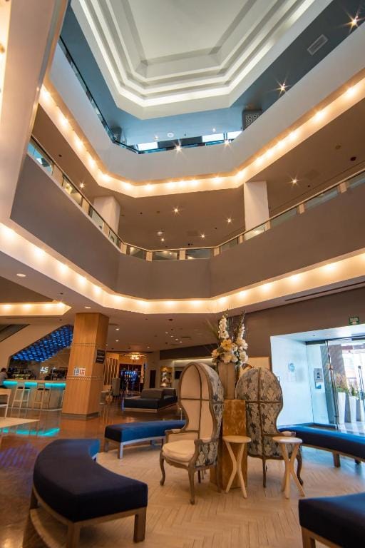 Grand Hotel Tijuana — 4