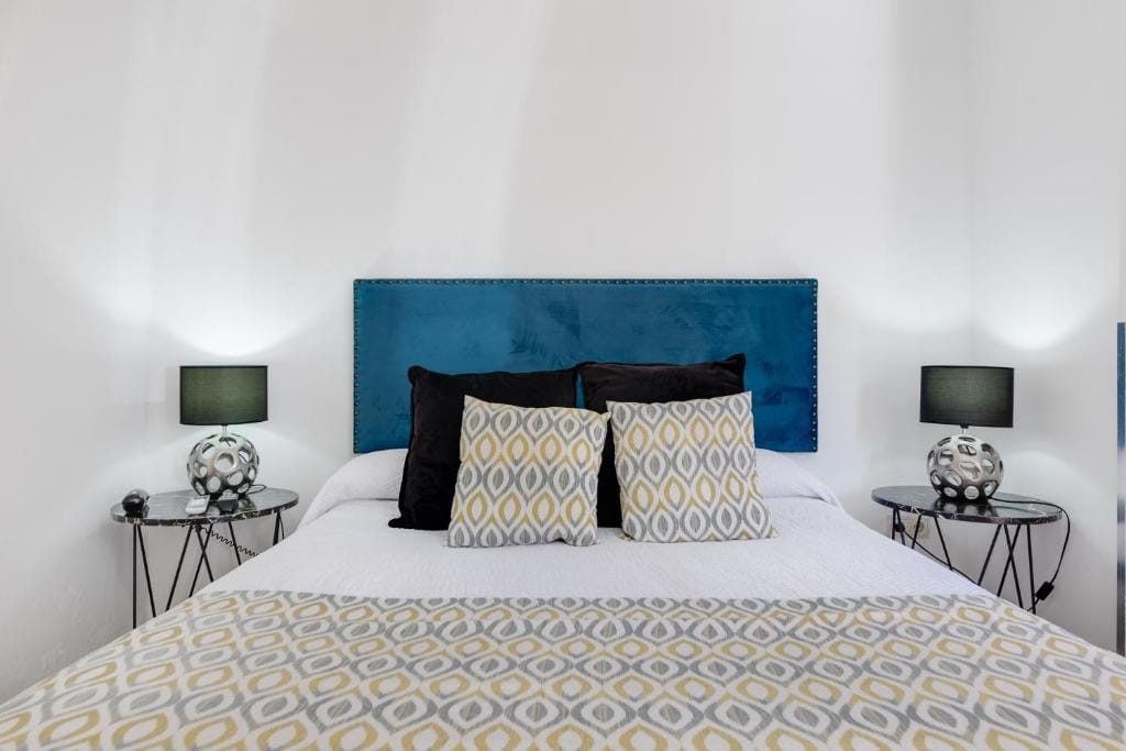 Hotel Madrid — 5