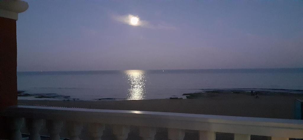 Lloyds Beach Club — 3