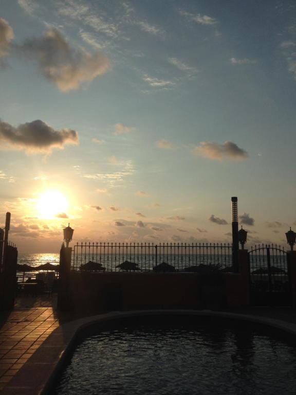 Lloyds Beach Club — 5