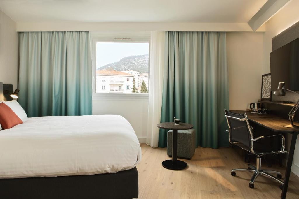 Holiday Inn Toulon City Centre by IHG — 5