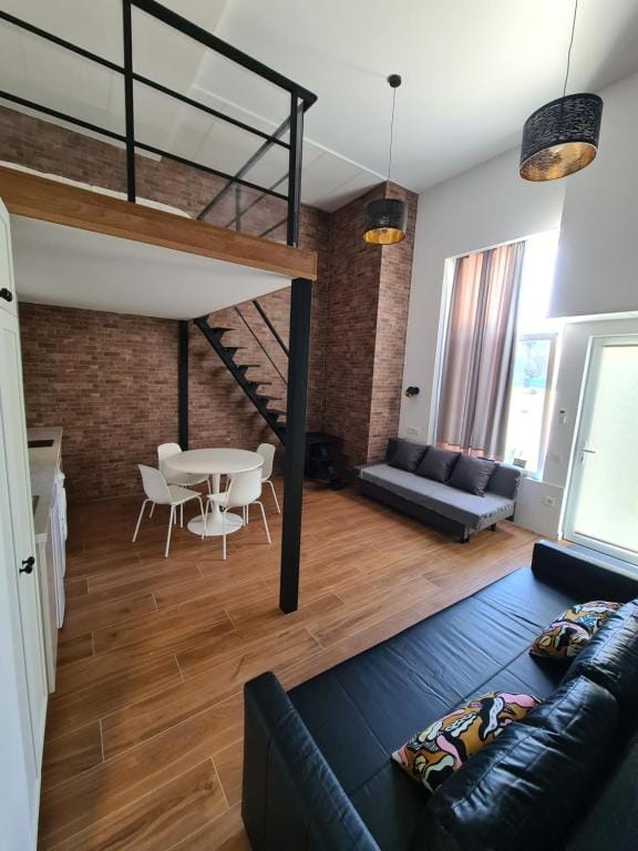 Hlius Brand New Apartments — 2