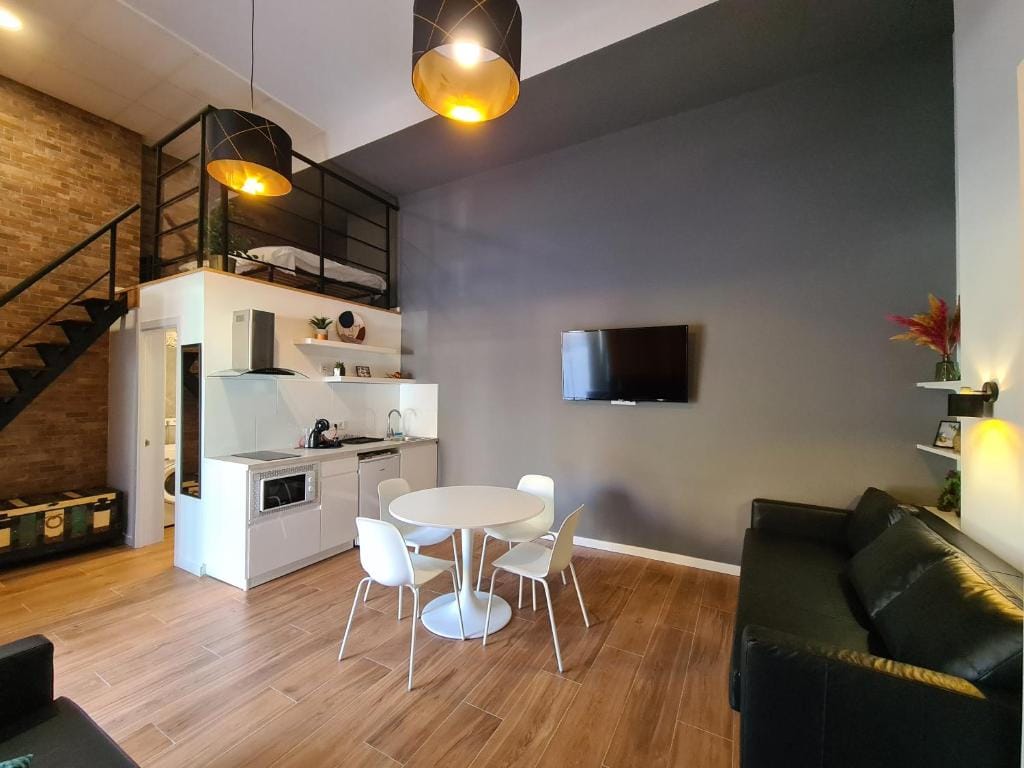Hlius Brand New Apartments — 5