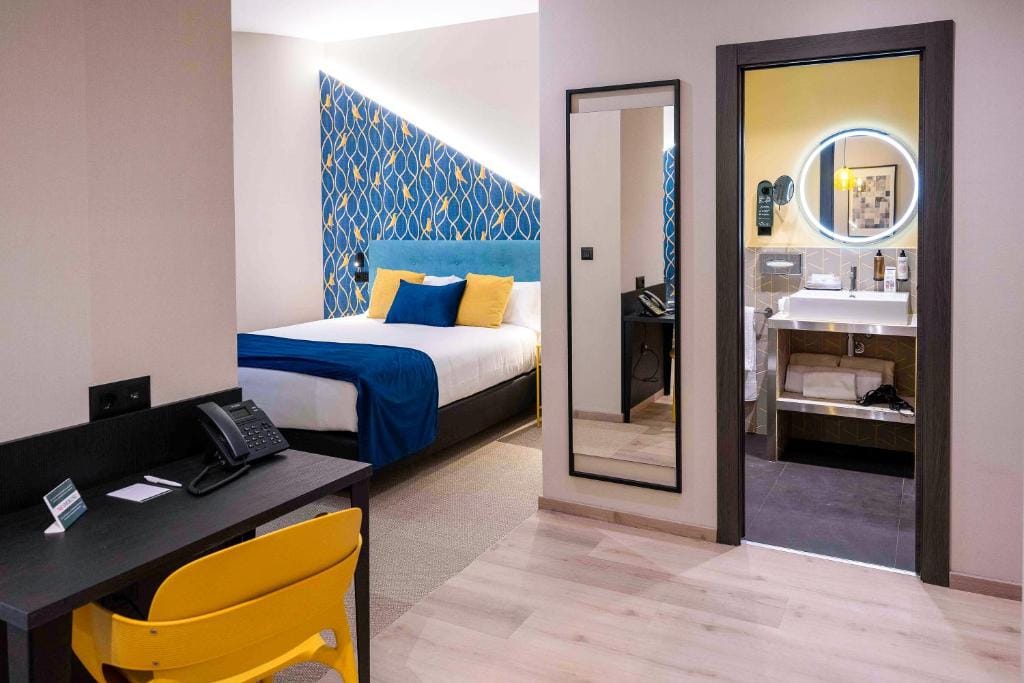 Hotel Pathos by Mimood Aparthotels — 1